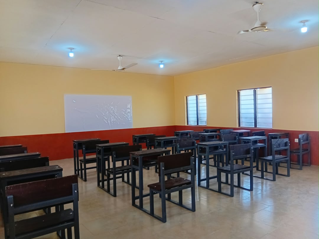 Central Regional Minister Orders Cape Coast MCE to Provide Water Solution for Bassakrom Basic School